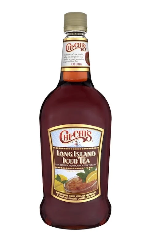 Cóctel de té helado Long Island de Chi Chi listo para beber