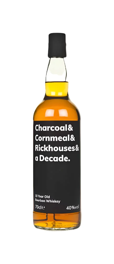 Carbón, harina de maíz, Rickhouses y un whisky de 10 años de una década | 700ML