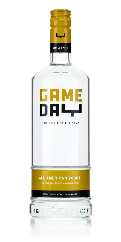 GameDay Vodka negro y dorado