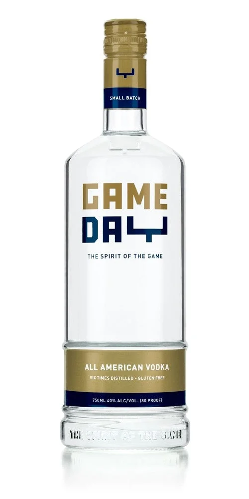 GameDay Vodka azul marino y dorado