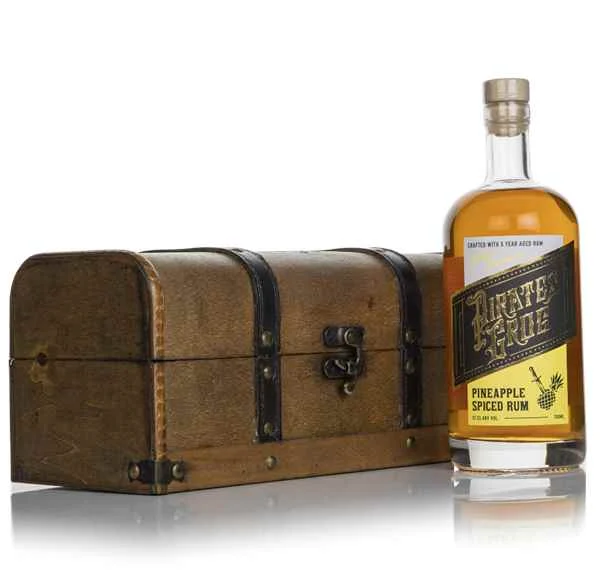 Ron de cofre de regalo especiado con piña Pirate's Grog | 700ML - Rum