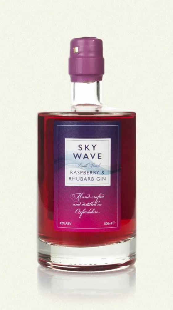 Ginebra con sabor a frambuesa y ruibarbo Sky Wave | 500ML